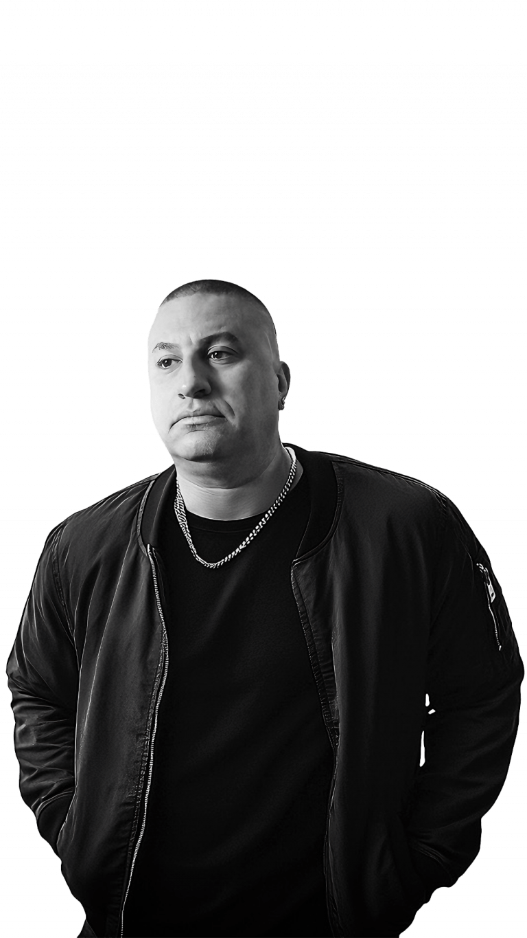 DJ Keith Dean performing